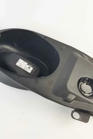 Nuova Collezione Vano Casco Sottosella APRILIA SCARABEO LIGHT 125 200 2007>10 Mod CARB.