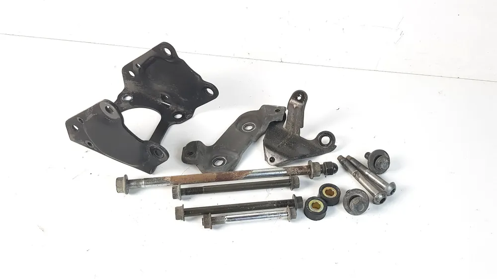 Vendita Finale Perni Staffe Supporto Motore YAMAHA XV 535 VIRAGO 1994 2YL 3BT