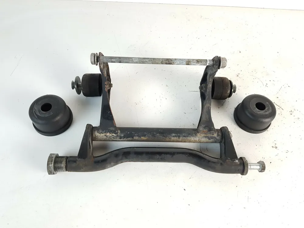 Acquista Ora Braccio Oscillante Supporto Motore BMW C1 125 200 1999 >2003