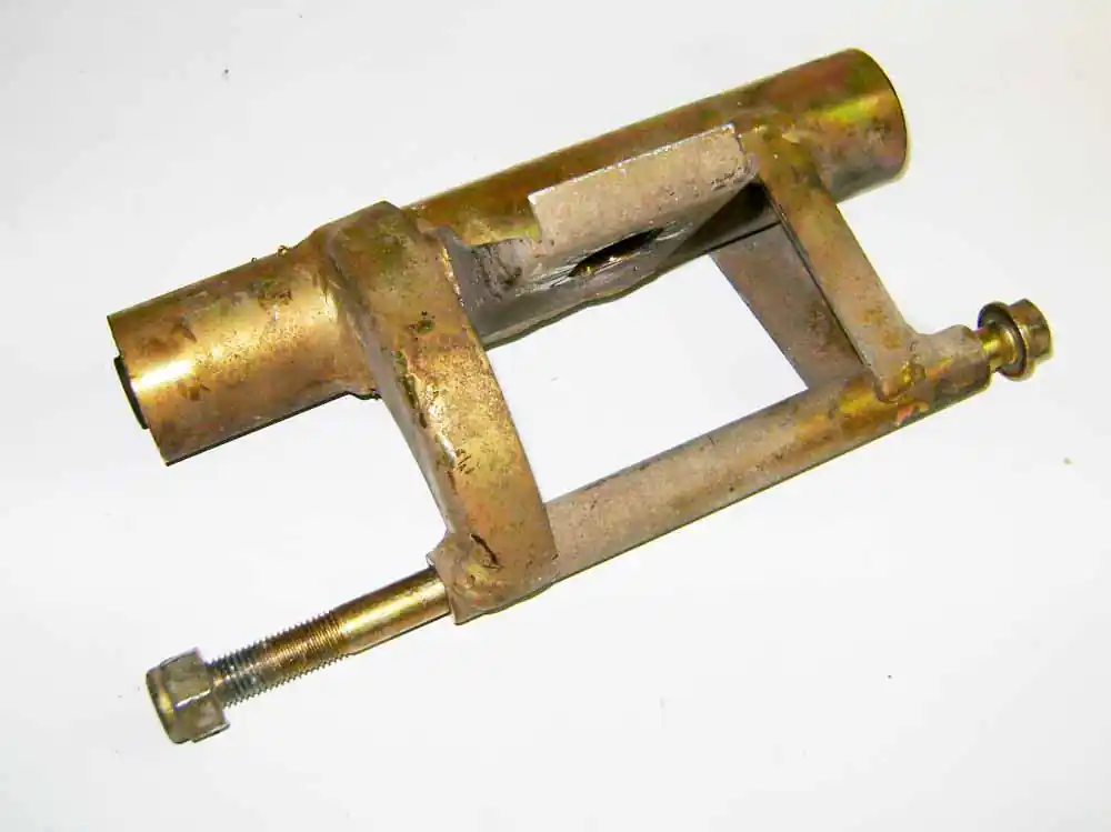 Braccio Oscillante Staffa Supporto Motore Peugeot SV 50 1993 - 1997 Must-Have